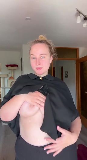 Amateur with big tits shows off her round ass