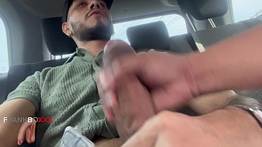 Frankboxxx - taxista no se resiste a semejante vergon mio.