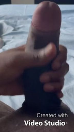 Talking you through your orgasm with HUGE CUMSHOT ending. To see more hit me o Snapchat@ iampb901.