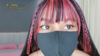 Lilith Kawaii splitting her pussy in half showing off her camel toe, beautiful girl beautiful pussy