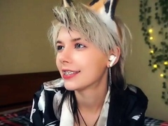 Blonde emo amateur solo masturbation