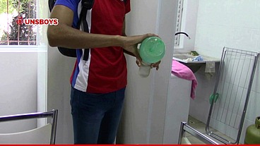 Fred, Estudante, brasileiro, alto ,magro e dotado (23cm) - Assista o video completo