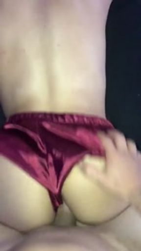 Emptied his dick on my back 👅