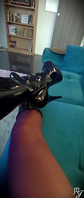 You’re Obsessed with My Boots and My Tights - Mistress Julia.