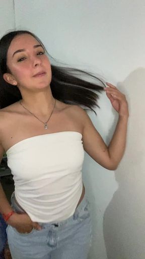 OnlyFans teen shows off her tits