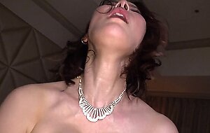 Instv-425 [big breasts! brain killing sweet mrs. musc