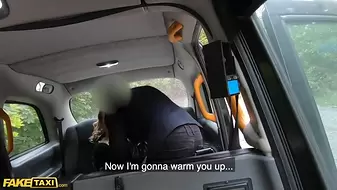 Sex Taxi Spanish Cabbie Tastes Rubi Rico’s Latina Pussy
