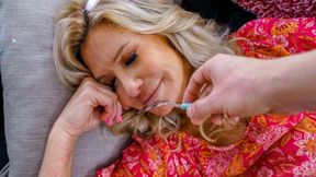 Voluptuous Nicky Rebel at facial movie