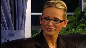 geschaftspartner gefickt um deal zu bekommen - mandy bright