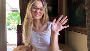 Playing Secret Game With Step Sister - Molly Little