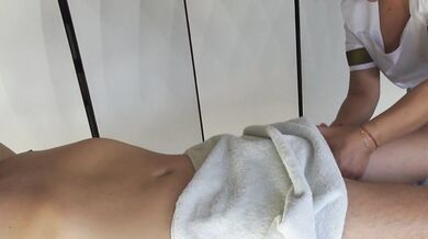 Thai massage oils leaking hot cumplay handjob