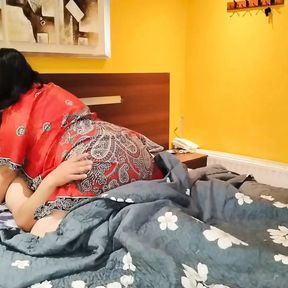 Desi Hindi stepmom fucks with her stepson when they are alone at home