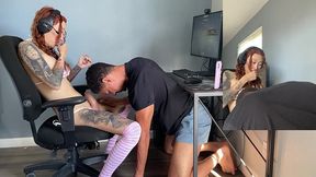 stunning asian trans girlfriend billie beaumont gets blowjob while gaming