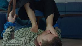 Amazing Diana - Face Slapping For Poor Video Game Performance