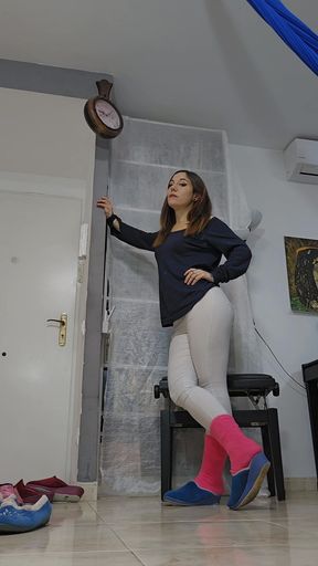 Slippers Modeling and Masturbating, Spanish Slippers