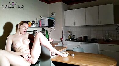 Cute Slut Jerk Off Wet Pussy Bottle - Sensual Solo