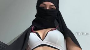 Social Media Model @aiisha @Female Masturbation & #Hijab #Shaved Pussy #Upskirt #Solo gratis tube | Tik.Porn
