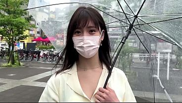 パート1 大人しい美女が潮垂れ流し即発情！？