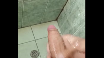 man in the shower ends up masturbating until he comes - watch the end