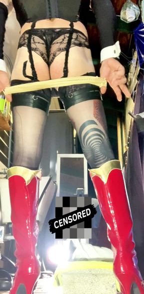 Cute Femboy Stretches Ass to Take Huge Dildo!