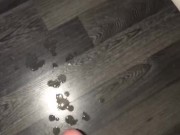 Grosse queue lâche une énorme éjac
