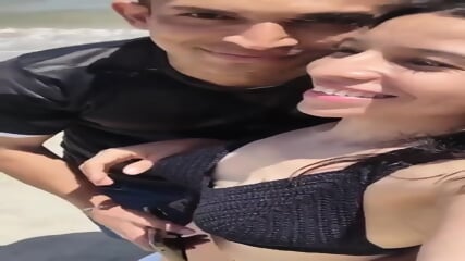 Daniela Duran nude livestream show cooking and cleaning completely naked