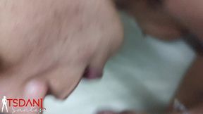 eu daniela santos e a solosts1 chupando muito o pau grande do entregador do ifood