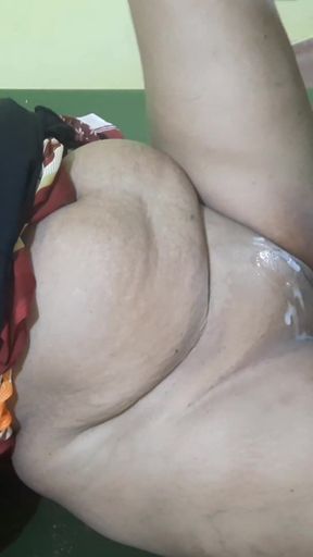 I Had the Most Beautiful Sex with a Beautiful Older Tamil Woman Wearing a Saree.