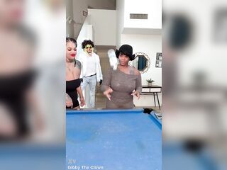 Theres Nothing To See Here... Just Playing A Honest Game