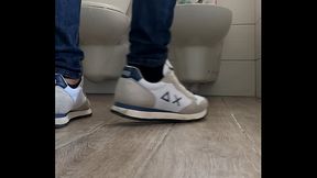 Beccato a masturbarsi spio ragazzo orgasmo reale