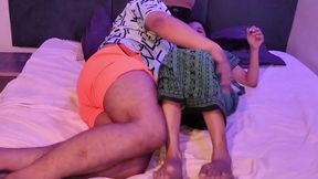 Sister in law ko bed pe sula kar chod kar bur faad diya