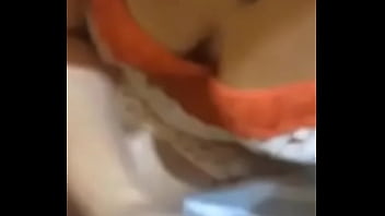 Punheta de humilha&ccedil_&atilde_o s&oacute_ pro corno ouvir e se rebaixar ainda mais