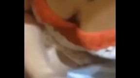 Punheta de humilha&ccedil_&atilde_o s&oacute_ pro corno ouvir e se rebaixar ainda mais