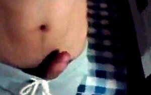 asian boy big cock wanking at night (1'52'')