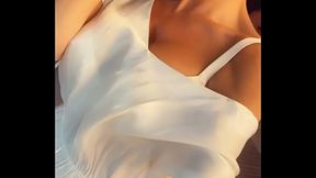 Un strip tease &ccedil_a te tente ce soir ?