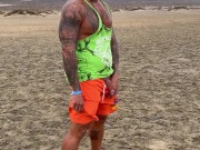 Piss In The Beach, I Try To Dont Be Discover
