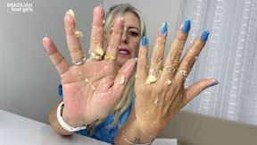 Every movement of Ms Aline's hands will captivate you! - BRAZILIAN FOOT GIRLS