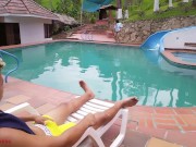 UNA GRAN AZOTADA EN LA PISCINA CON EL HIJO DE MI JEFE-highlight