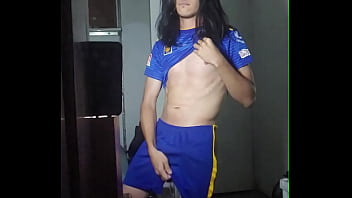 Soccer player masturbating and cuming on his own face