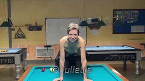 je m exhib au club de billard et je laisse un licencie me lecher