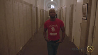 Kayden Gray sucks Bishop Black then takes his thick bareback cock deep