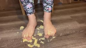 Squishing Bananas Under My Bare Feet Food Fetish Sploshing