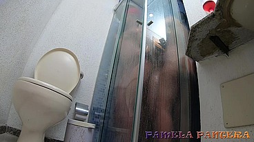 Farra no banheiro com dois amigos - Mirella Montana - Binho Ted