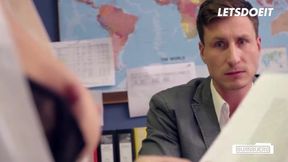 Luisa's Intense Encounter with Her Boss: A Hardcore Reality Experience