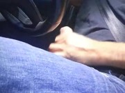 Paja mientras conduzco el coche