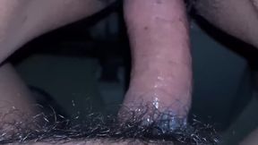 អ្នកអង្គុយតុជាមួយគ្នាពេលញាំការពឹងអោយជូនទៅផ្ទះ (sex in car along the way home)