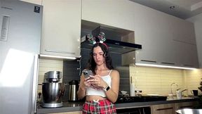 I'm in a good mood to take lot of sexy pictures, I love red, do you like this look??