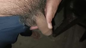 Apne chhat per nanga ghumta Raha