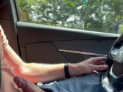 Je masturbe ma grosse bite dans la voiture et grosse ejaculation risquée en extérieur 🍆💦🤤