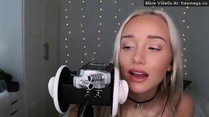 GwenGwiz ASMR Ear Licking and Sucking Full Videos At:--  freemega.co